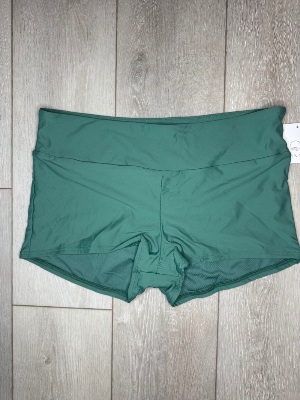 NWT Sunsets Seascape Swim Short Size 14 Moss Green $70 Recycled